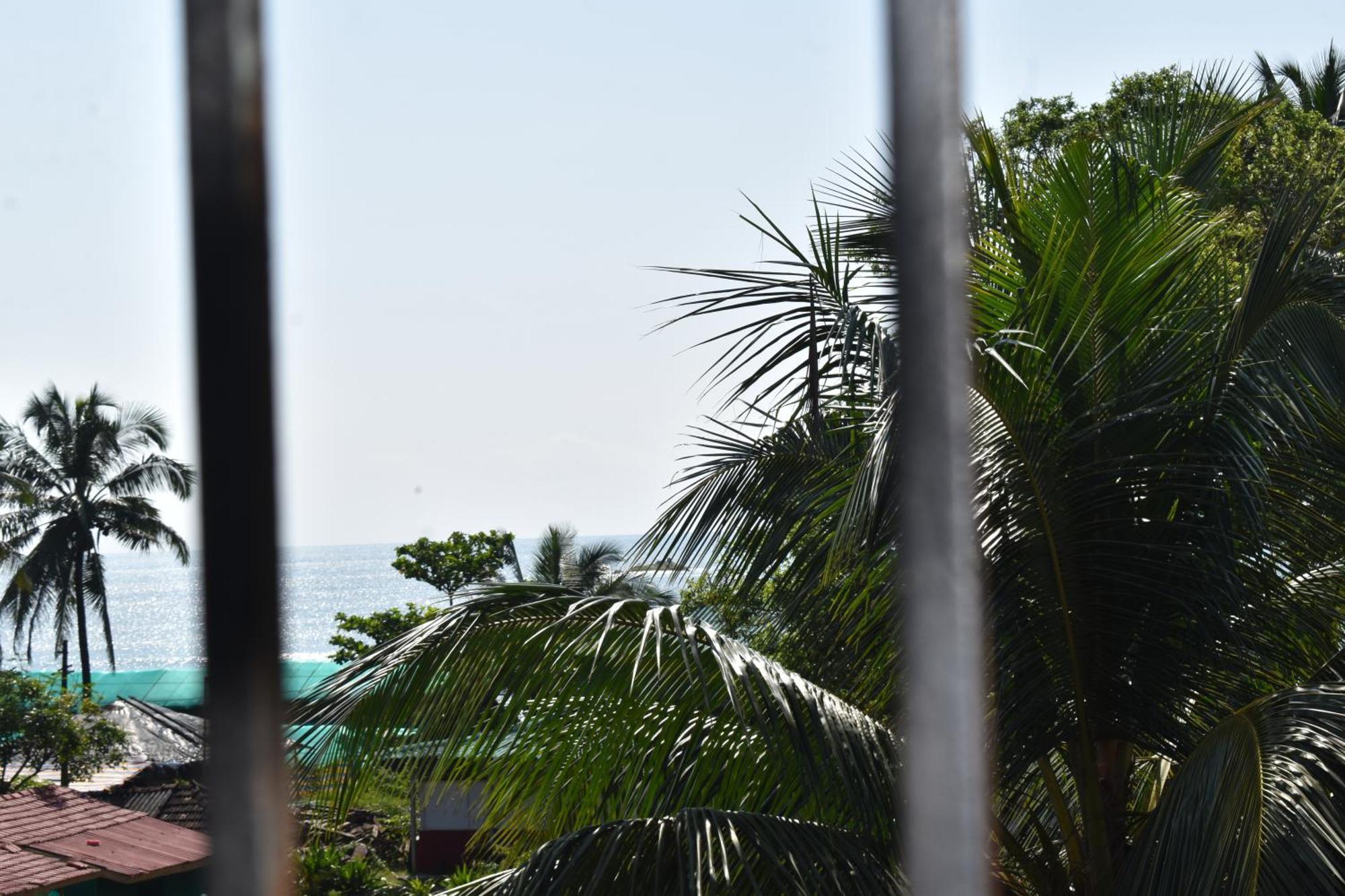 Gundappa Cafe Gokarna Kudle Beach Bagian luar foto