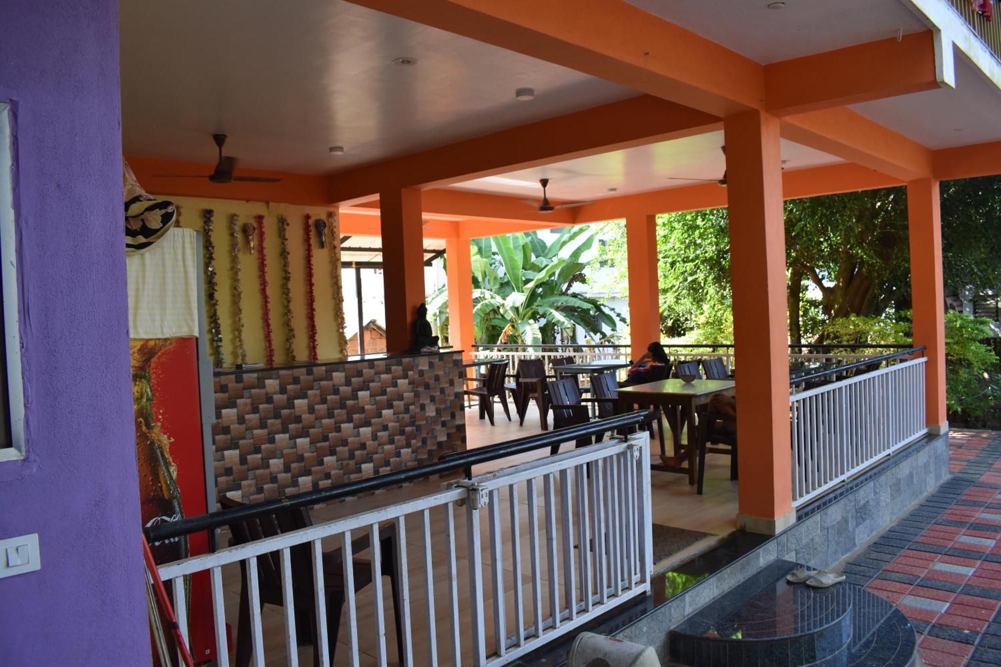 Gundappa Cafe Gokarna Kudle Beach Bagian luar foto